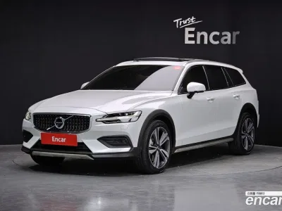 2021 Volvo V60 B5 Pro AWD, фото 1, лот 10128329