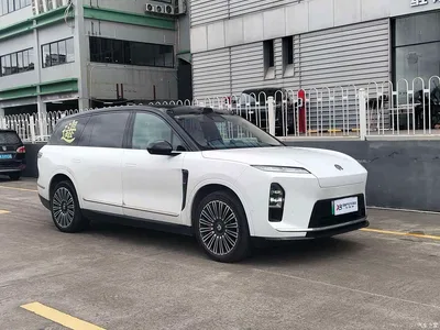 2025 NIO ES8 Model 6-Seat Executive Luxury Edition, фото 3, лот 10356763