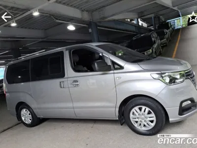 2021 Hyundai Starex Van 5-Seater, фото 2, лот 10191130