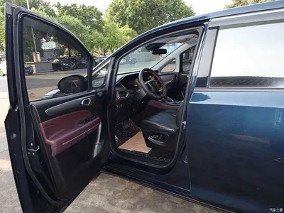 2021 GAC Trumpchi Trumpchi M6 270T DCT Premium Edition (7-seater), фото 4, лот 10415312