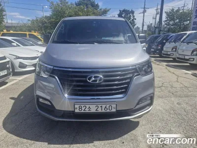 2021 Hyundai Starex Van 3-Seater, фото 2, лот 10513963