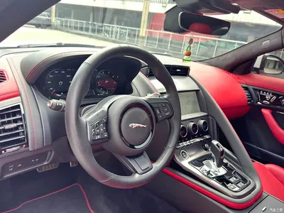 2024 Jaguar F-TYPE P300 75th Anniversary Collector's Hardtop Edition, фото 4, лот 10289914