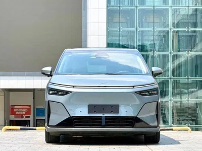 2025 XPeng X9 Extended Range Edition, фото 3, лот 10376924