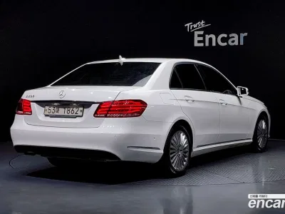 2014 Mercedes-Benz E-Class E200 Elegance, фото 1, лот 10055173