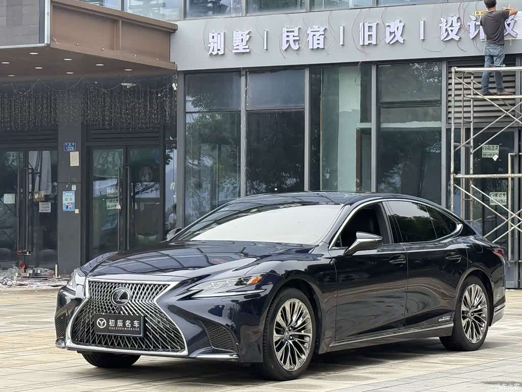 2018 Lexus LS 500h Executive Edition China V, фото 1, лот 11200996