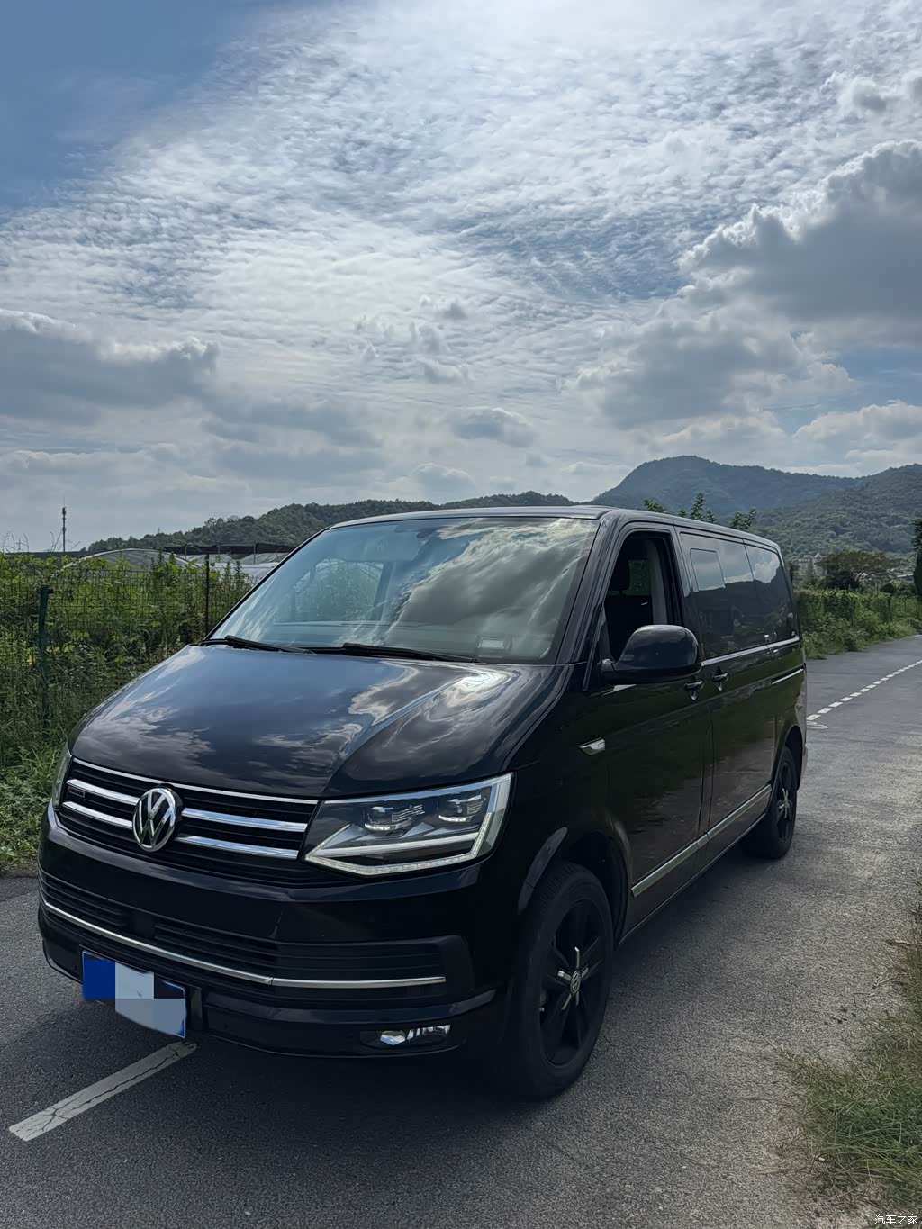 2017 Volkswagen Multivan 2.0TSI AWD Premium Edition 7-Seater, фото 1, лот 11097351