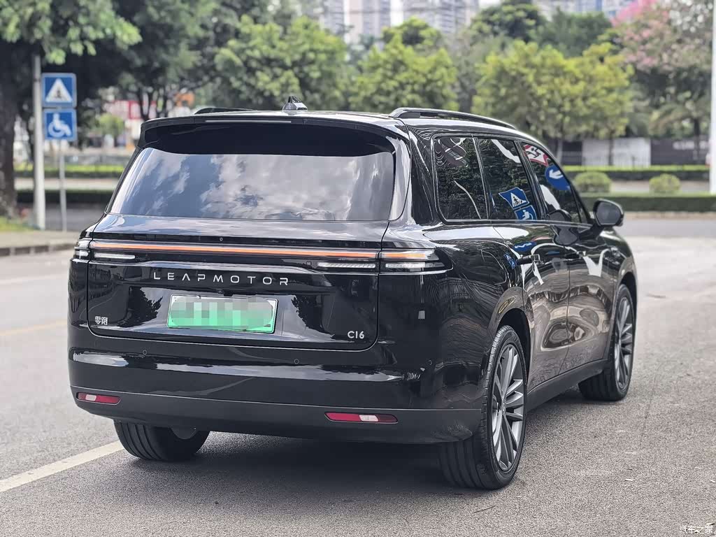 2026 Leapmotor C16 Model Year EREV 280 LiDAR Premium Edition 6-Seater, фото 4, лот 11135724