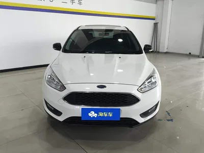 2018 Ford Focus Hatchback Classic EcoBoost 125 Automatic Super Trend Smart Edition, фото 2, лот 10294334