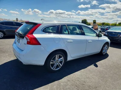2015 VOLVO V60 PLATINUM, фото 3, лот 10877011