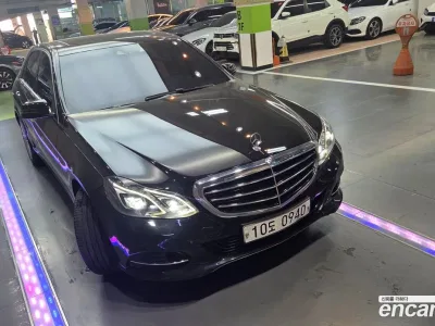 2016 Mercedes-Benz E-Class E300 Elegance, фото 3, лот 10054218