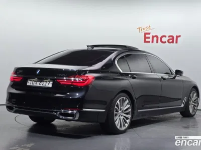 2017 BMW 7-Series 750Li xDrive, фото 2, лот 10212867