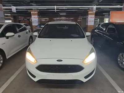 2018 Ford Focus Hatchback Classic 1.6L Automatic Comfort Smart Edition, фото 3, лот 10300463