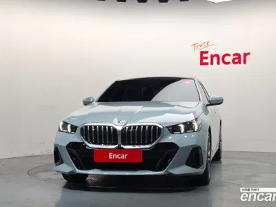 2026 BMW 5-Series 520i M Sport, фото 2, лот 10192104