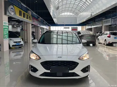 2020 Ford Focus Hatchback EcoBoost 180 Auto Trend Edition, фото 2, лот 10294854