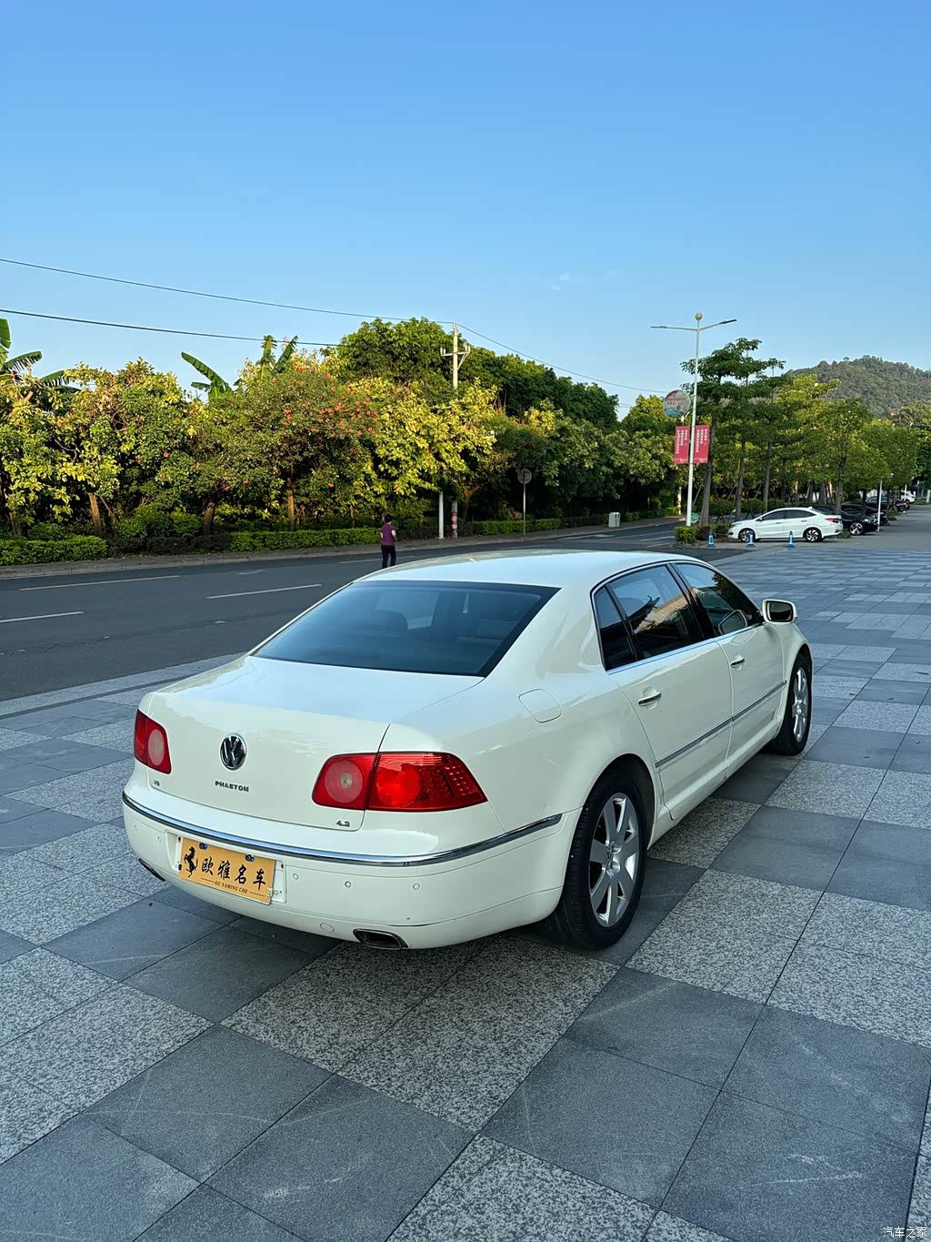 2006 Volkswagen Phaeton 4.2L V8 4-seater Luxury, фото 3, лот 10475395