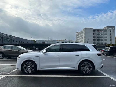 2025 AITO Wenjie AITO M8 Extended Range Ultra 53.4kWh 6-Seater, фото 4, лот 11199346