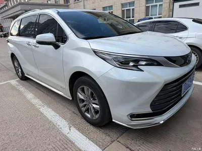 2024 Toyota Sienna 2.5L Hybrid AWD Luxury Edition, фото 4, лот 10266609