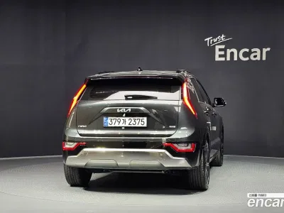 2022 Kia Niro Signature, фото 4, лот 10211703