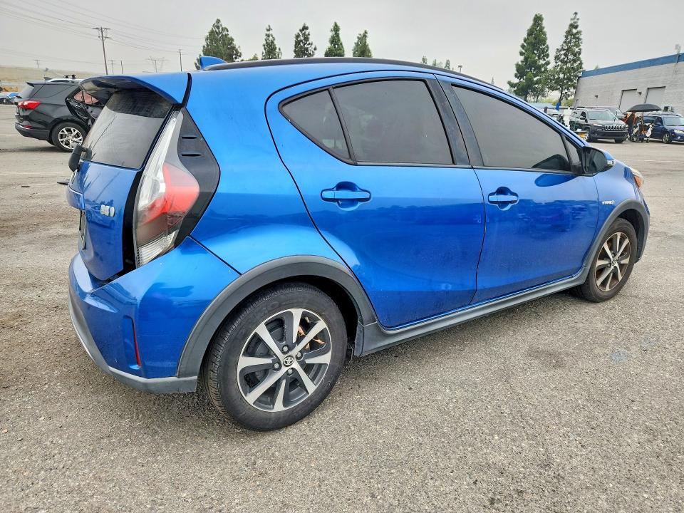 2018 TOYOTA PRIUS C TWO, фото 3, лот 10675136