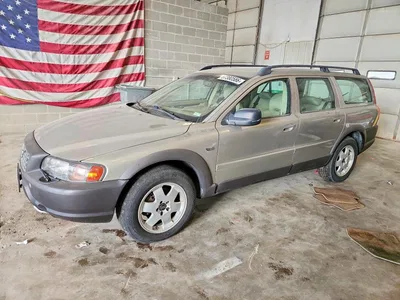 2001 VOLVO V70 XC, фото 1, лот 10877316