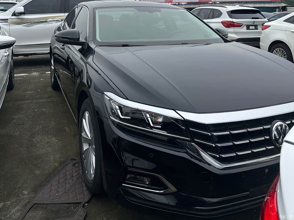 2019 Volkswagen Passat 330TSI Elite Version China VI, фото 1, лот 11223523