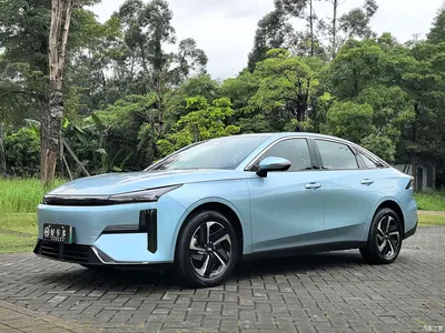 2025 Geely Galaxy Galaxy L6 EM-i 140km Starship Edition, фото 1, лот 10429321
