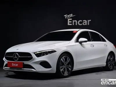 2024 Mercedes-Benz A-Class A220 Sedan, фото 1, лот 10037198