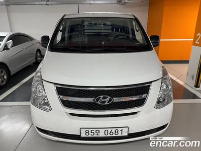 2014 Hyundai Starex 3-Seater VAN, фото 1, лот 10392072