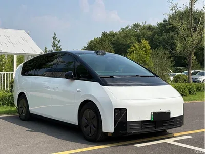 2024 Li Auto MEGA Ultra, фото 3, лот 10447167