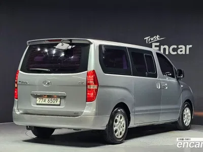 2011 Hyundai Starex 11-Seater Wagon, фото 2, лот 10192366