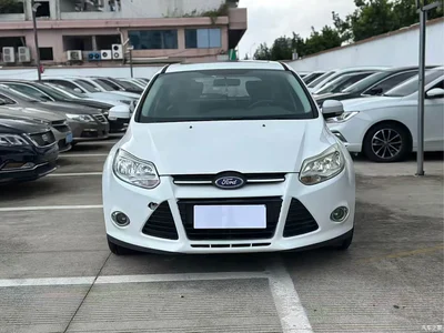 2012 Ford Focus Hatchback 1.6L Automatic Comfort, фото 2, лот 10298004