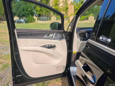 2025 Denza D9 Model DM-i Smart Drive Edition 1020 AWD Flagship, фото 4, лот 10345786