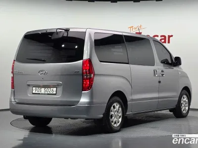2015 Hyundai Starex 3-Seater VAN, фото 2, лот 10767457