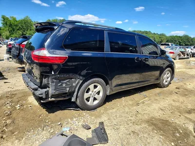 2017 TOYOTA SIENNA LE, фото 3, лот 10552665