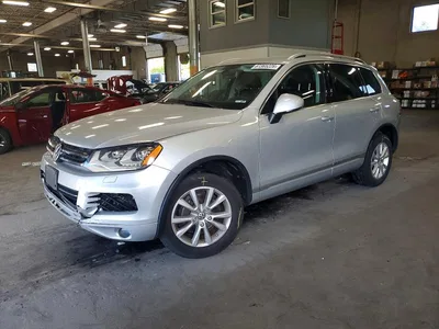2014 VOLKSWAGEN TOUAREG V6, фото 1, лот 10658956