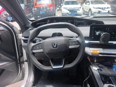 2022 Changan UNI-V 1.5T Premium Model, фото 3, лот 10255751
