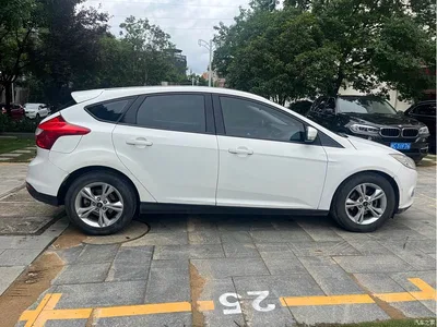2015 Ford Focus Hatchback 1.6L Automatic Comfort, фото 4, лот 10279643