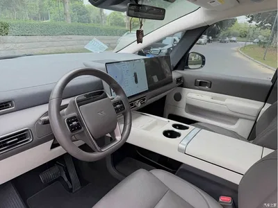 2024 Li Auto MEGA Ultra, фото 4, лот 11546942