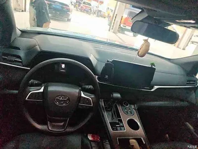 2026 Toyota Granvia Model 2.5L Hybrid Comfort Edition, фото 3, лот 10383057