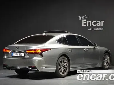 2023 Lexus LS 500h 3.5 Platinum AWD, фото 2, лот 10032773