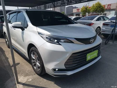 2024 Toyota Sienna 2.5L Hybrid 4WD Premium Edition, фото 4, лот 10324752