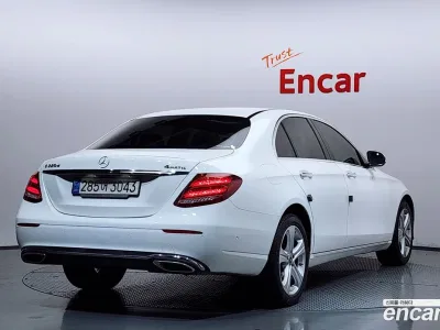2017 Mercedes-Benz E-Class E220d 4MATIC Avantgarde, фото 1, лот 10050653