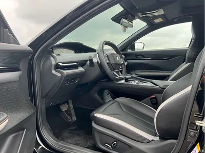 2023 Changan UNI-V 1.5T Luxury Edition, фото 4, лот 10249093