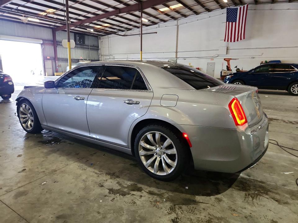 2017 CHRYSLER 300C, фото 2, лот 11208507