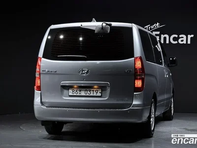 2021 Hyundai Starex Van 5-Seater, фото 3, лот 10224329