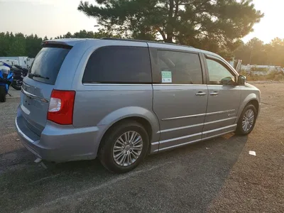 2015 CHRYSLER TOWN & COUNTRY TOURING L, фото 3, лот 10676114