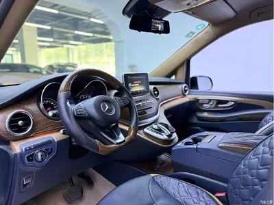2018 Mercedes-Benz V-Class V 260 L Premium Long Wheelbase Edition China VI, фото 4, лот 10250591