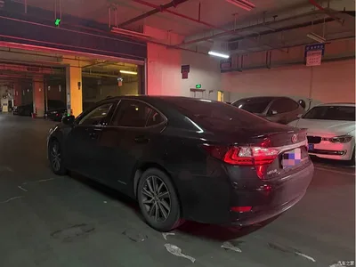 2015 Lexus ES 300h Comfort Edition, фото 2, лот 10894982