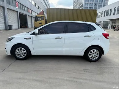 2015 Kia K2 Hatchback 1.4L AT GLS Cool Edition, фото 4, лот 10350127
