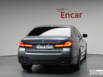 2023 BMW 5-Series 520i M Sport, фото 3, лот 10059993